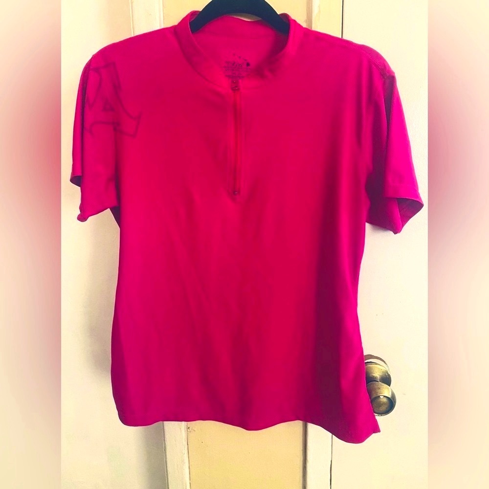 NWOT ladies swim surf shirt